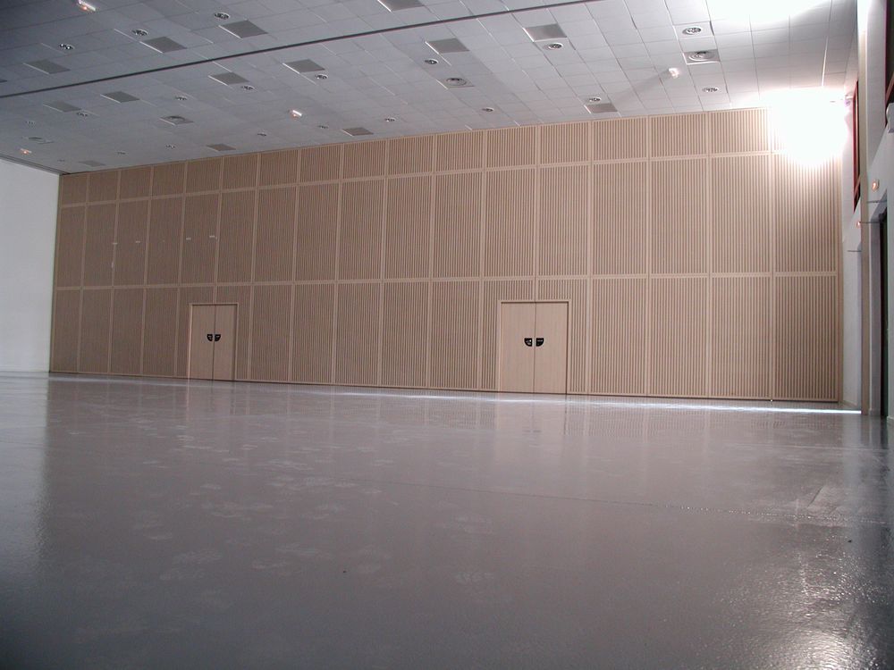 Castelnau d'Estr&eacute;tefonds salle des f&ecirc;te